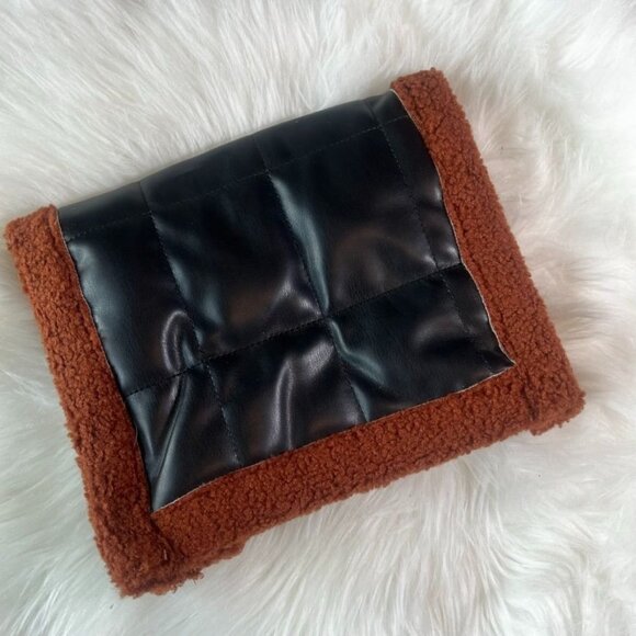 Nasty Gal Handbags - Nasty Gal Black & Brown Sherpa  Faux Leather Clutch NWT